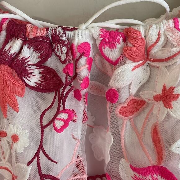 Alexia Admor Embroidered Off the Shoulder Top - Picture 6 of 16